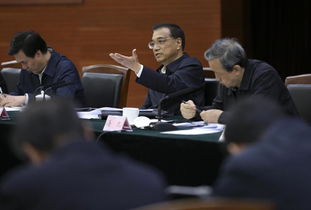 李克強考察人社部 穩增長根本是為了保就業